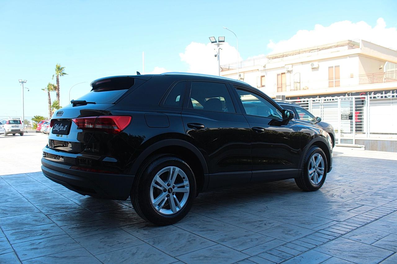 Audi Q3 35 TDI S tronic Business