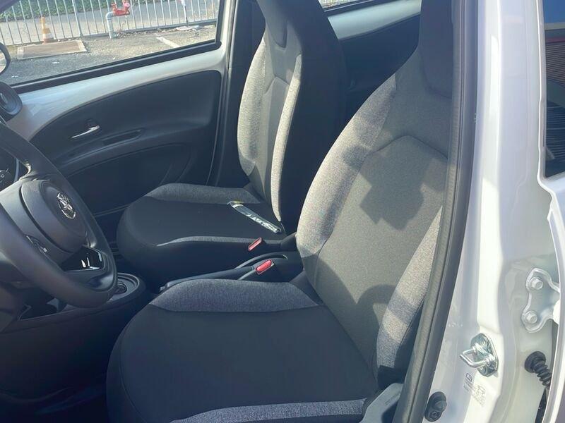 Toyota Aygo X Aygo X 1.0 VVT-i 72 CV 5 porte Active S-CVT