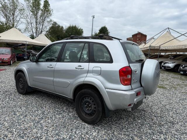 Toyota RAV 4 2.0 PASSO LUNGO GPL - BOMBOLE VALIDE FINO AL 2035
