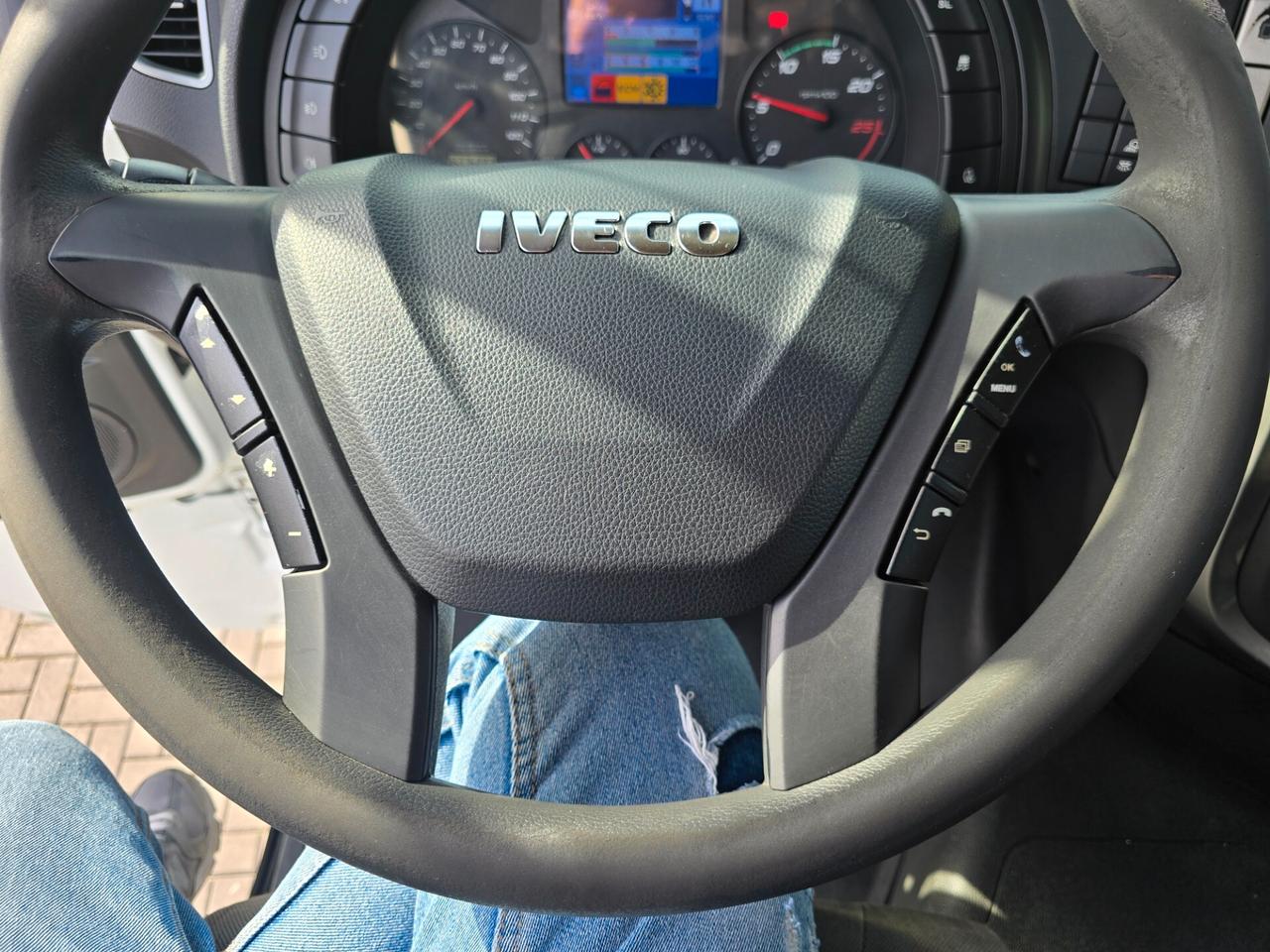 IVECO STRALIS HI-WAY 460 2017