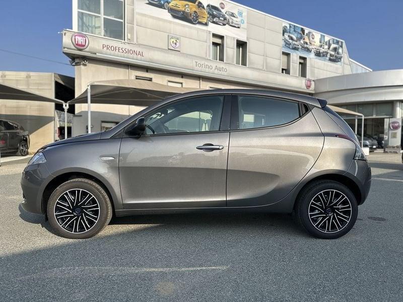 Lancia Ypsilon 1.0 FireFly 5 porte S&S Hybrid Oro