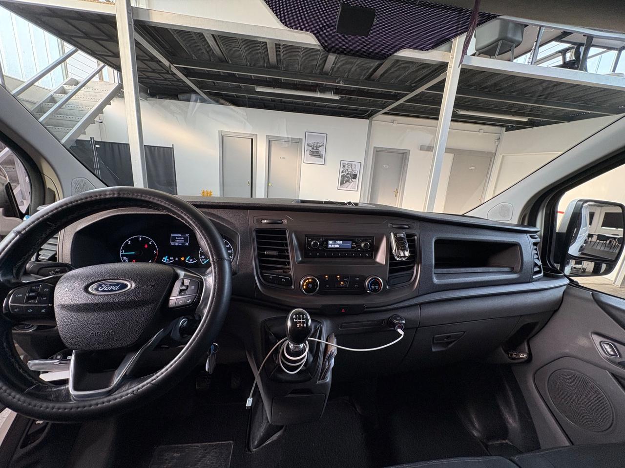 Ford transit custom passo lungo