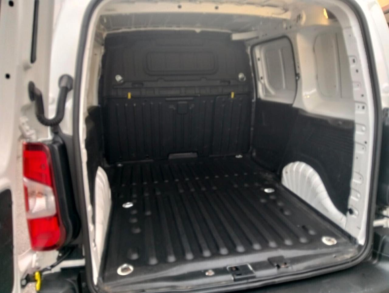 Opel Combo CARGO 1.6 DIESEL 100CV EDIT. SeS L1 650 KG MT5
