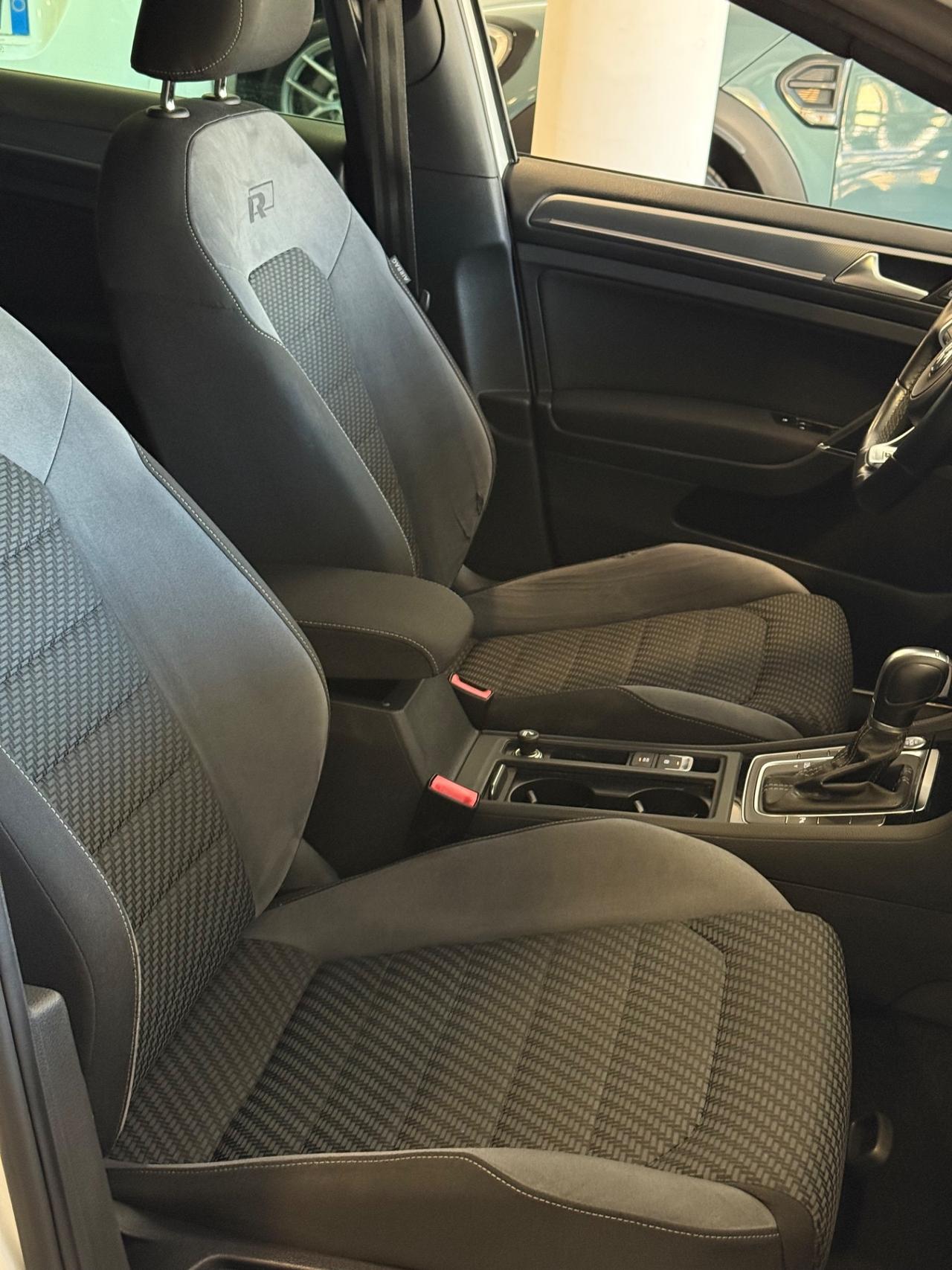 Volkswagen Golf 2.0 TDI DSG 5p R-LINE Highline BlueMotion Technology