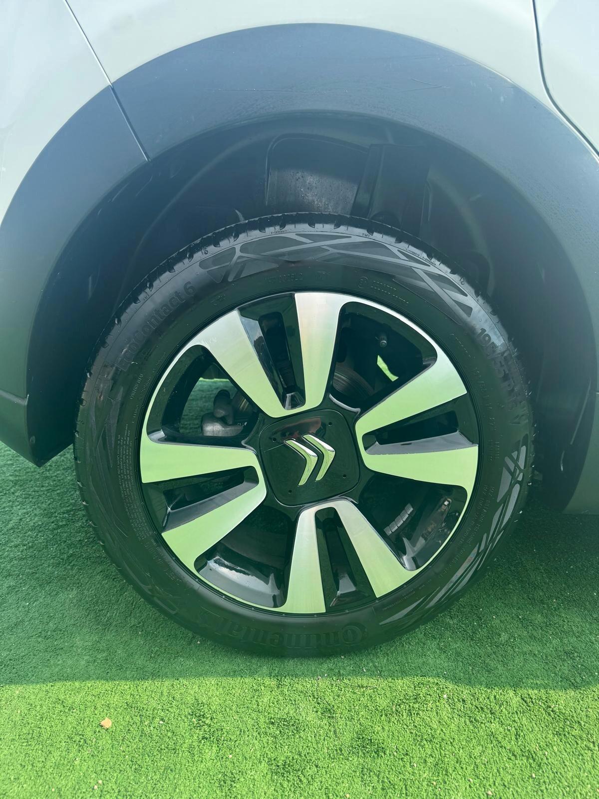 Citroen C3 BlueHDi 100 S&S Shine Pack