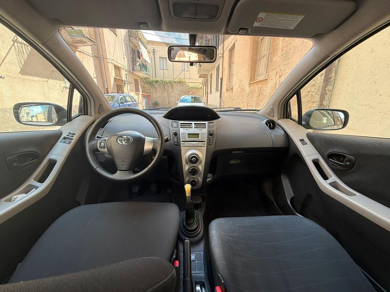 Toyota Yaris 1.3 5 porte Luna