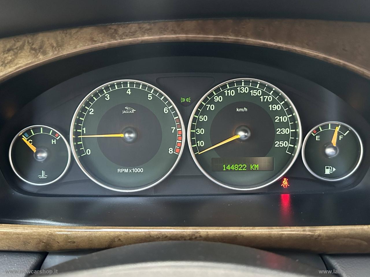 JAGUAR X-Type 2.5 V6 Executive