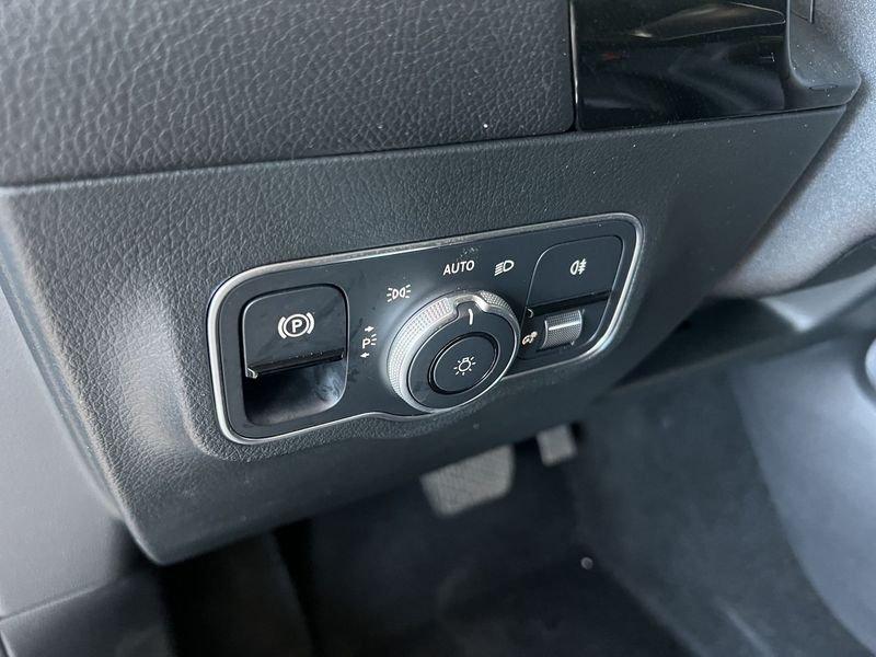 Mercedes-Benz GLA GLA 180 d Advanced