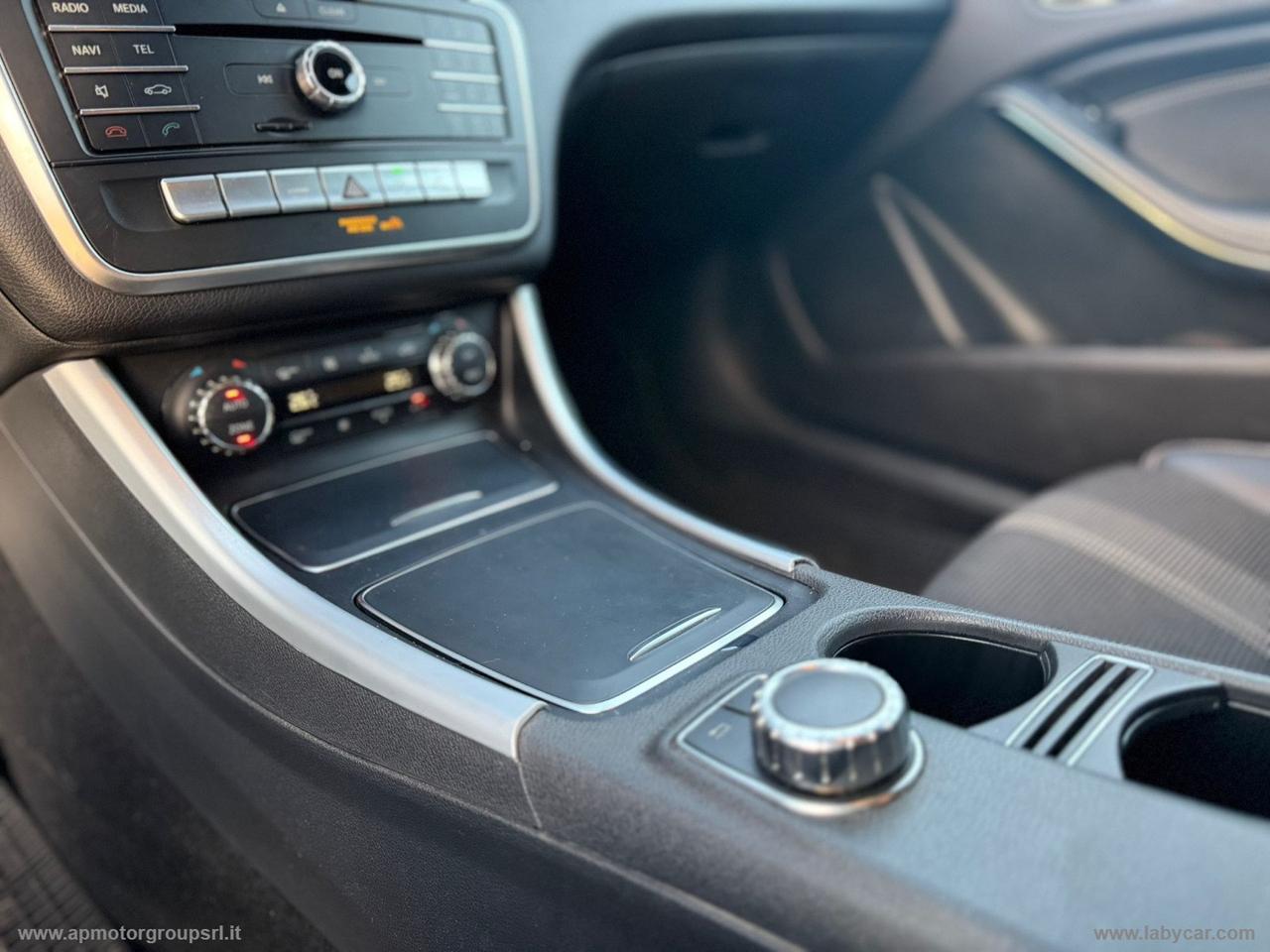 MERCEDES-BENZ GLA 200 d Automatic Sport