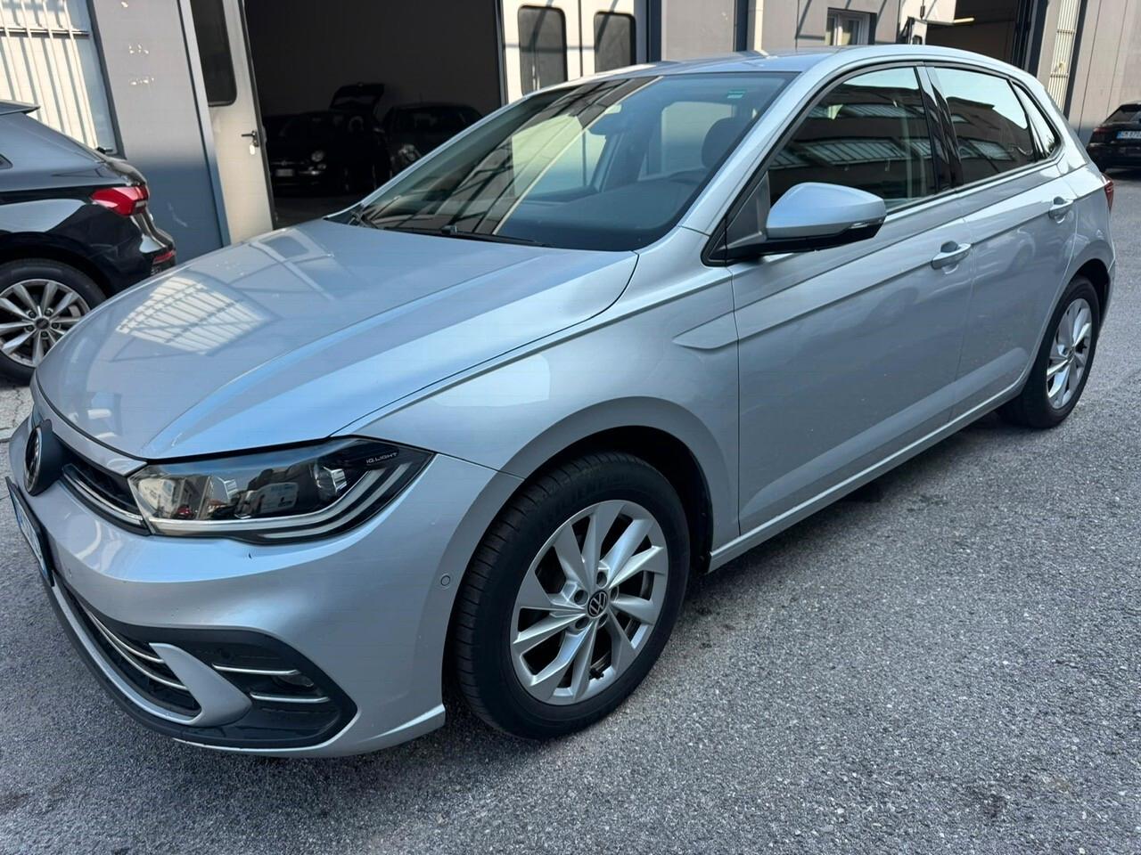 Volkswagen Polo 1.0 TSI DSG Style*EURO6*NEOPATENTATI