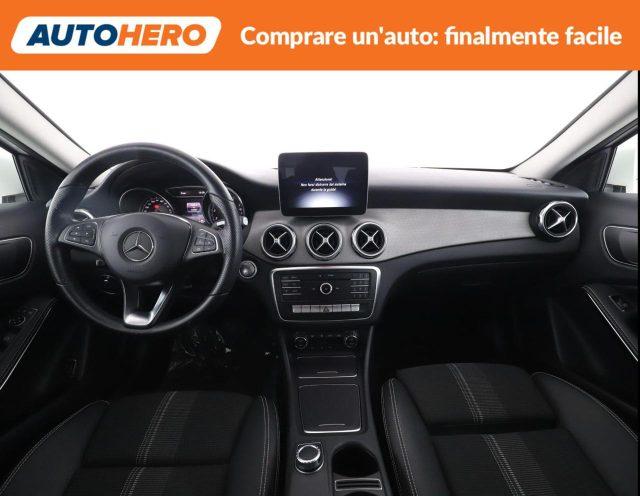 MERCEDES-BENZ GLA 220 Automatic 4Matic Sport