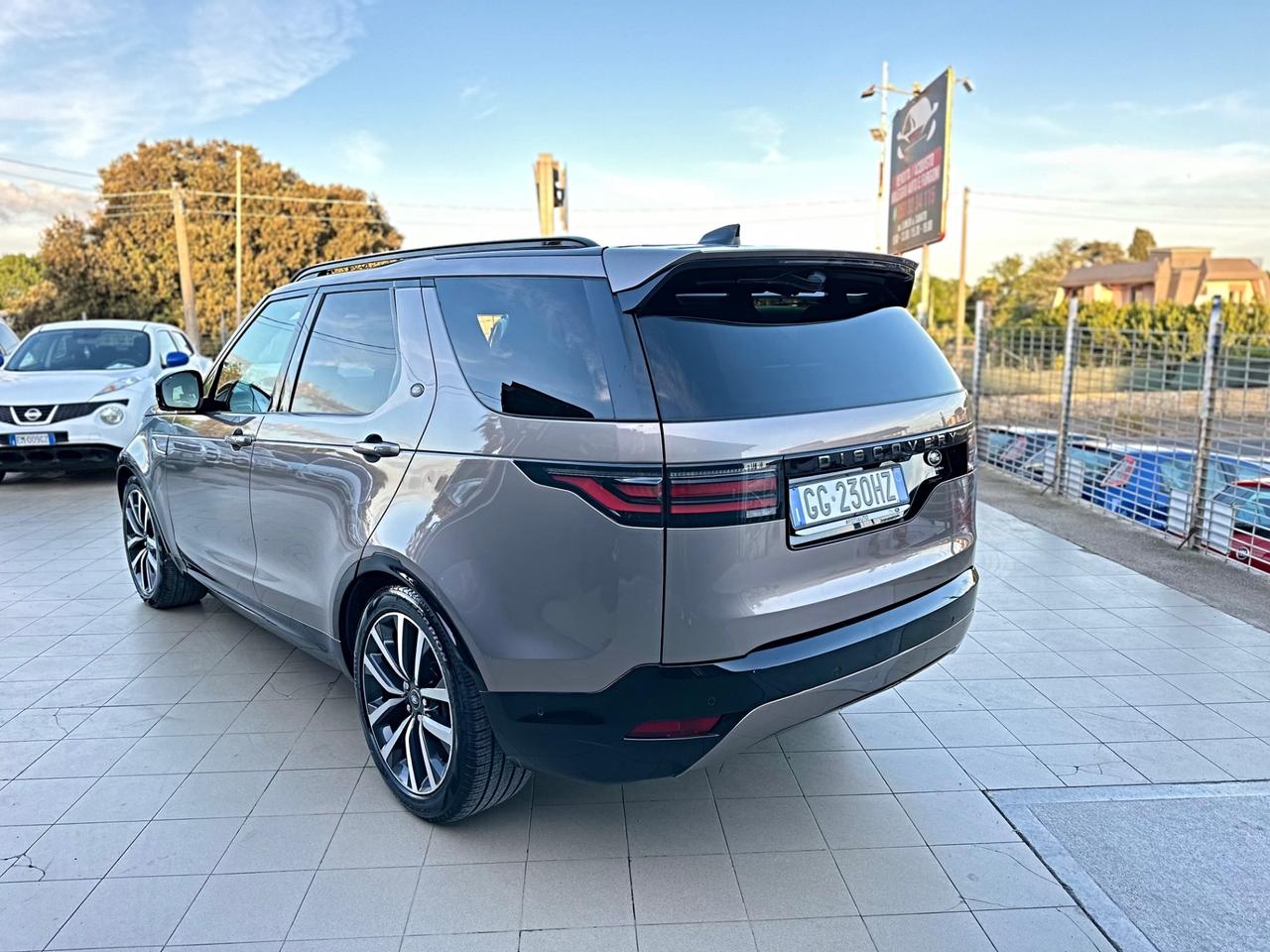 Land Rover Discovery 3.0D I6 249 CV AWD Auto R-Dynamic HSE