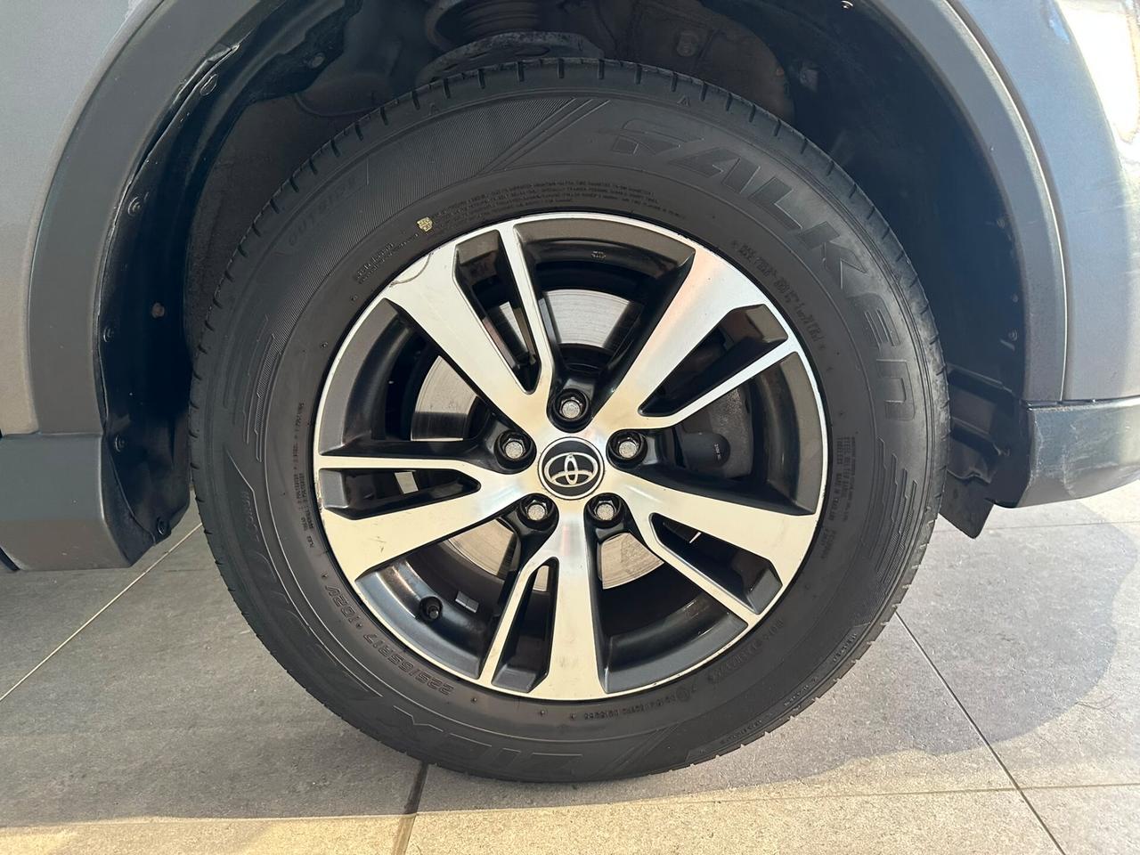 Toyota RAV 4 RAV4 2.0 D-4D 2WD