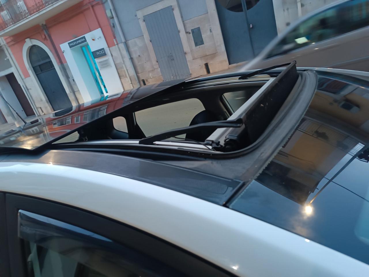 Hyundai iX20 1.4 CRDI 90 CV XPOSSIBLE TETTO APRIBILE FULL