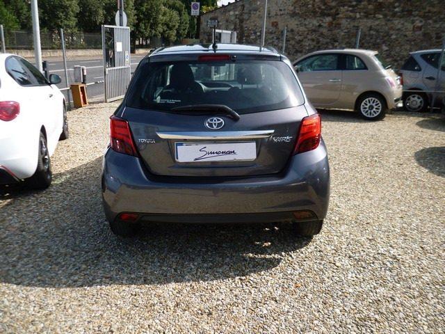 TOYOTA Yaris 1.4 D-4D 5 porte active