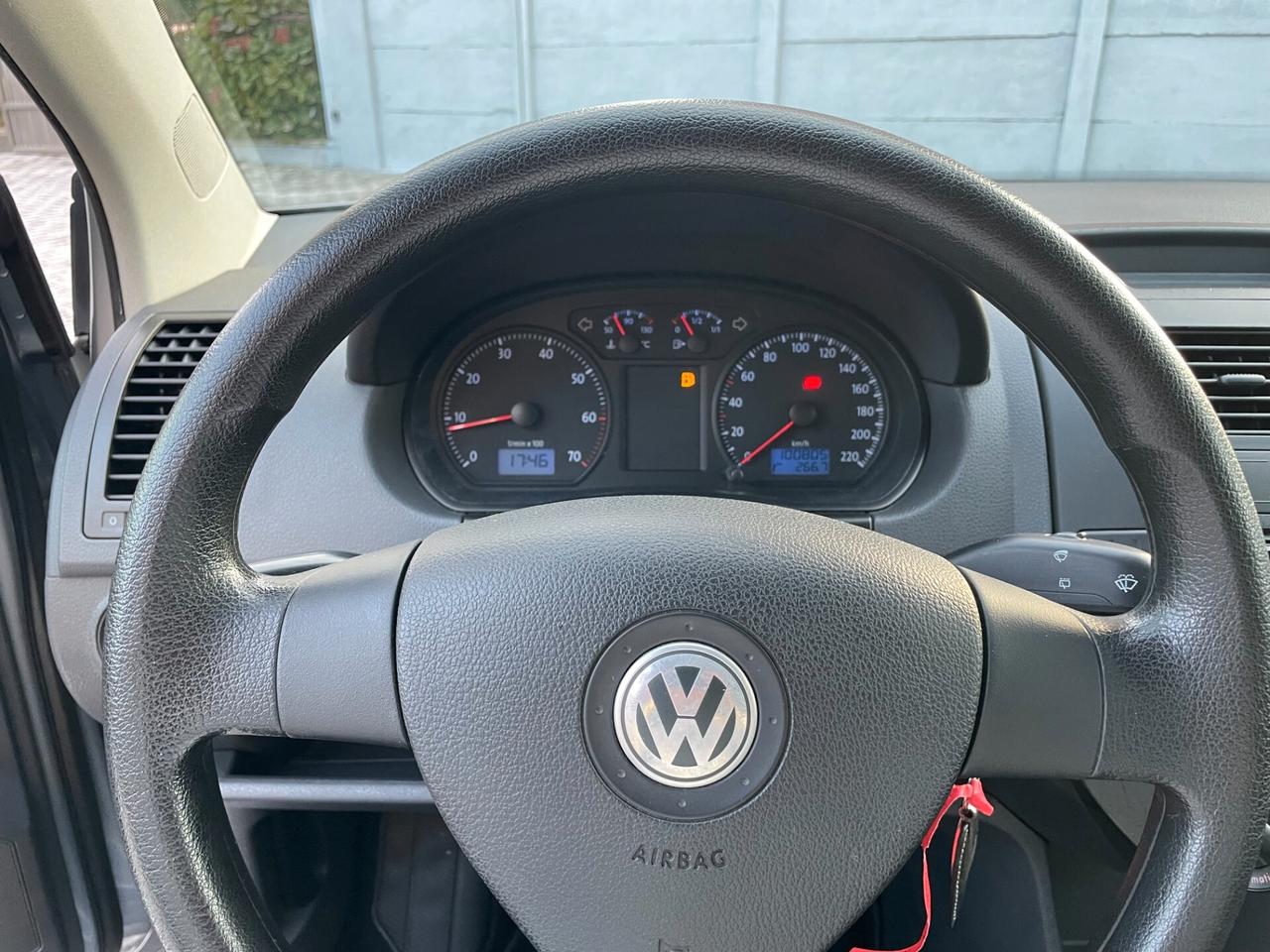 Volkswagen Polo 1.4/80CV 16V 5p. Sportline NEOPATENTATI