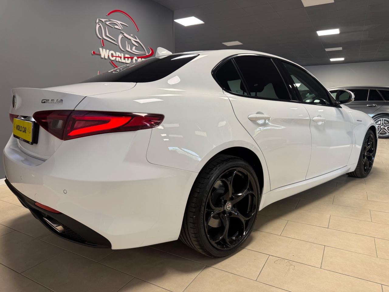 Alfa Romeo Giulia 2.2 Turbodiesel 210 CV AT8 AWD Q4 Veloce