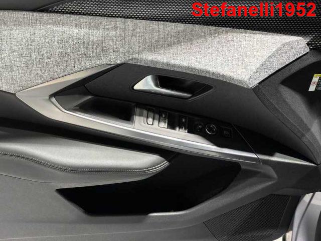 PEUGEOT 5008 1.2 hybrid GT 136cv e-dcs6