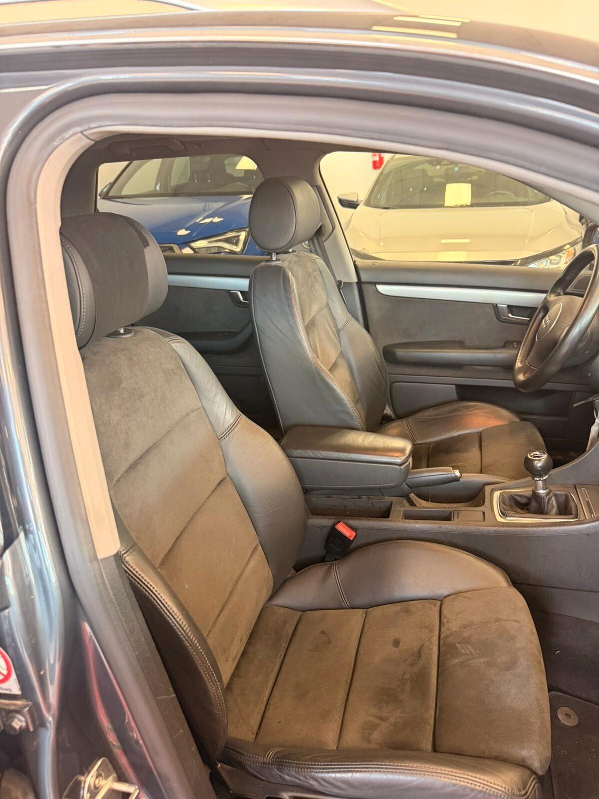 Audi A4 2.5 V6 TDI/180 CV quattro scritta ASI