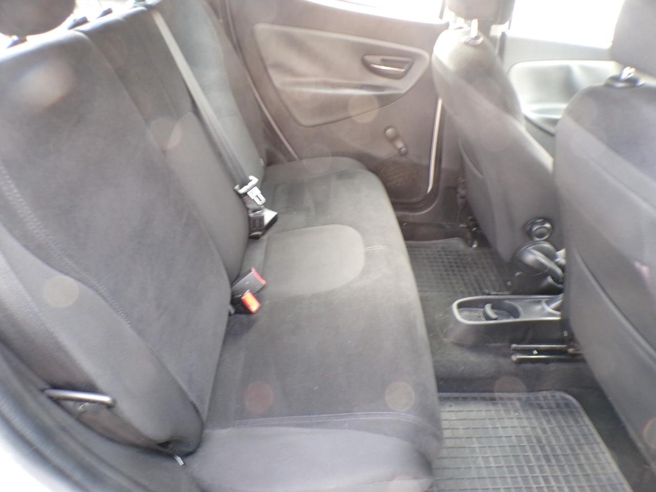 Lancia Ypsilon 1.2 69 CV 5 porte