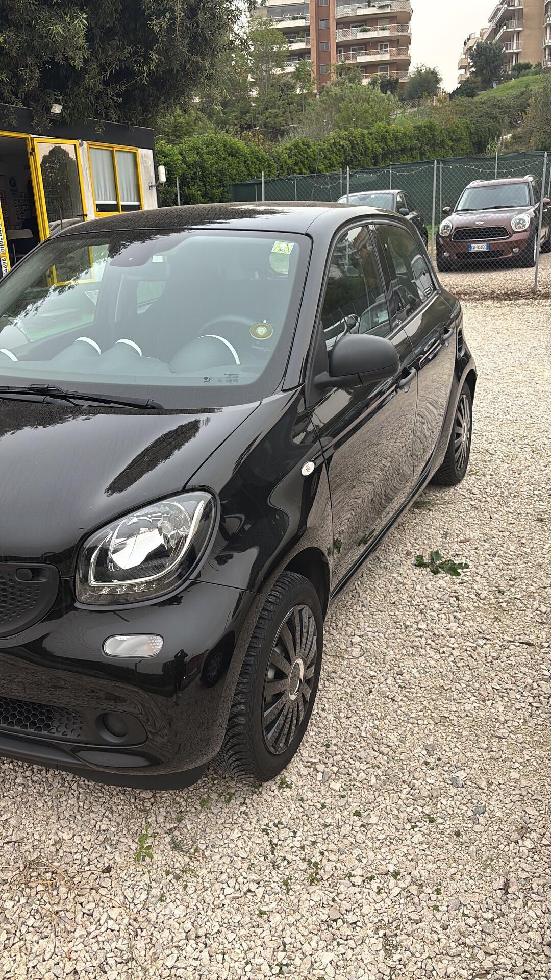 Smart ForFour 70 1.0 Youngster