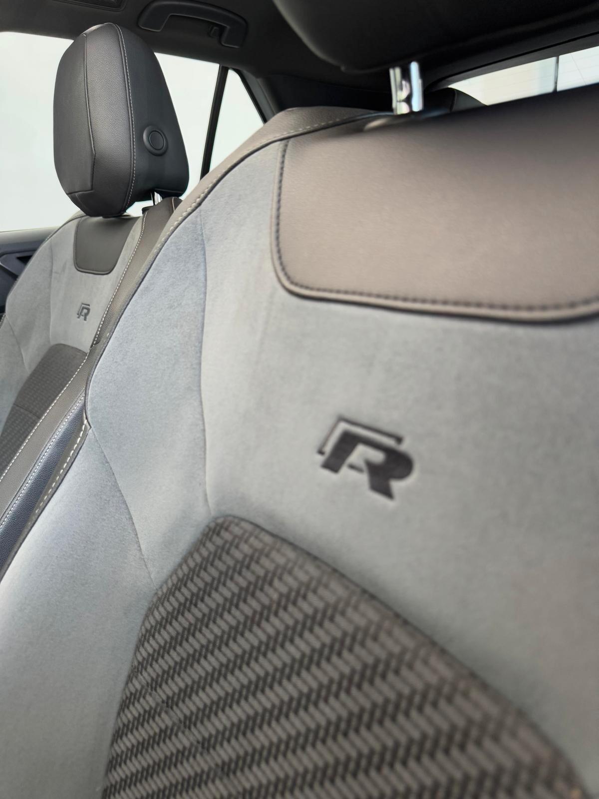 Volkswagen T-Roc R 2.0 TSI DSG 4MOTION (SCARICO AKRAPOVIC)