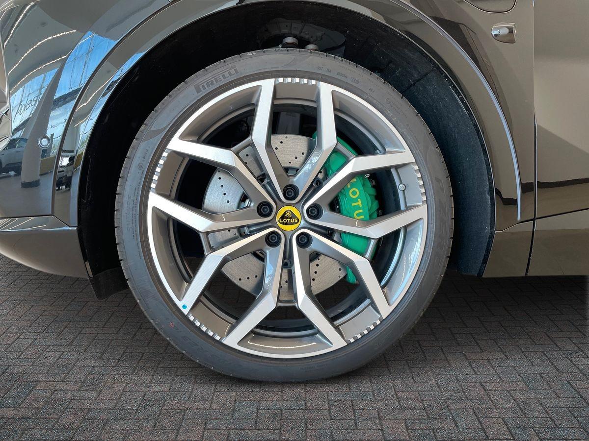 LOTUS ELETRE 600 SPORT SE