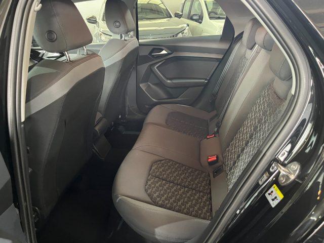 AUDI A1 SPB 30 TFSI 116 CV Identity Black S line "17 Sline