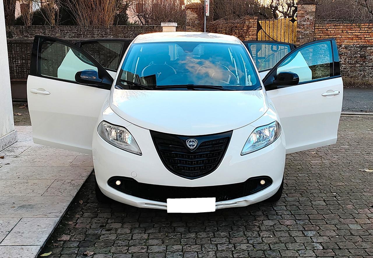 Lancia Ypsilon 1.2 69 CV 5 porte GPL Ecochic Gold