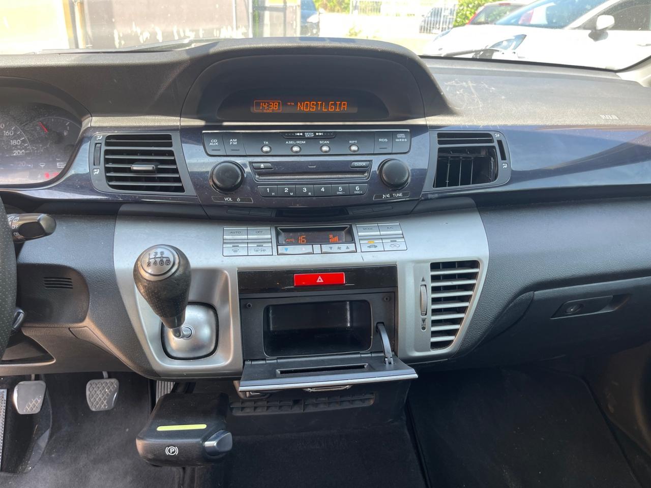 Honda FR-V 2.2 16V i-CTDi Comfort Plus DPF