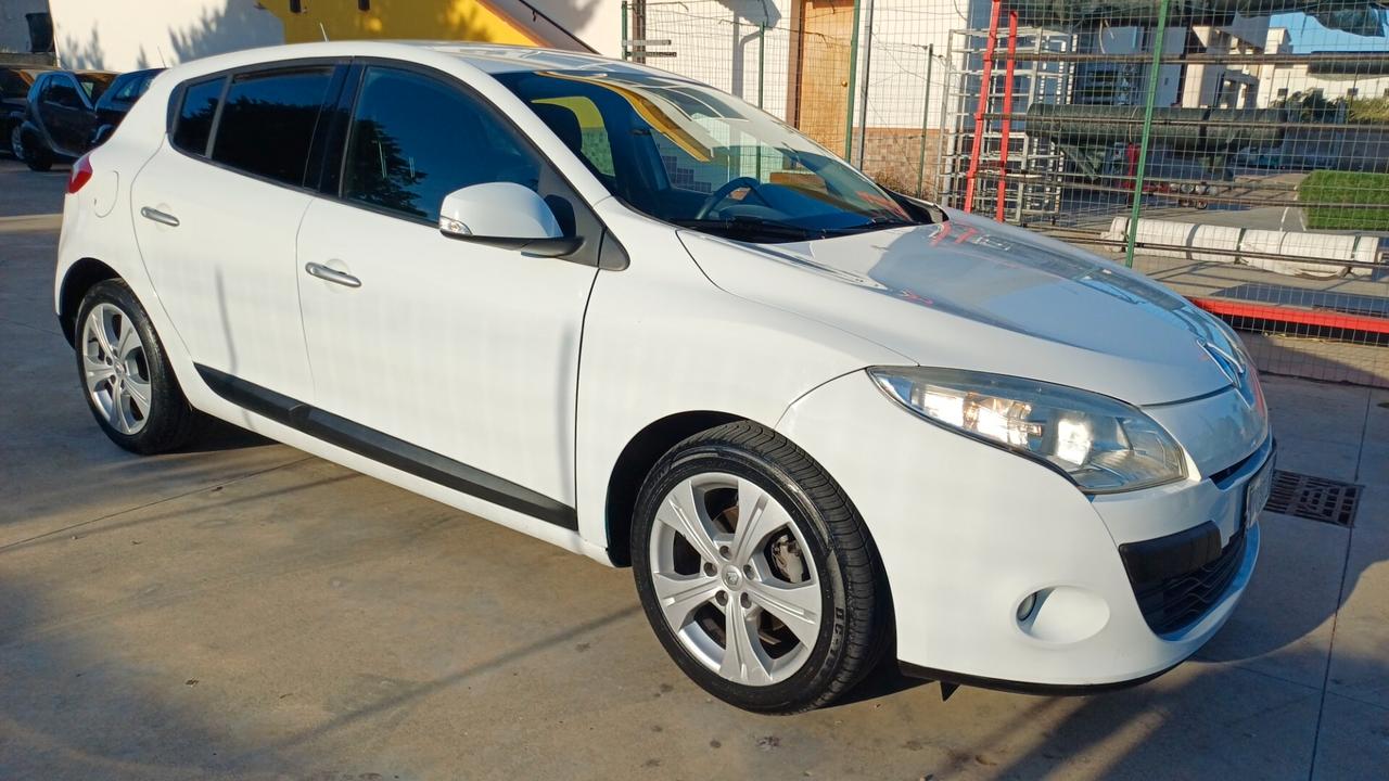 Renault Megane Mégane 1.5 dCi 110CV Dynamique