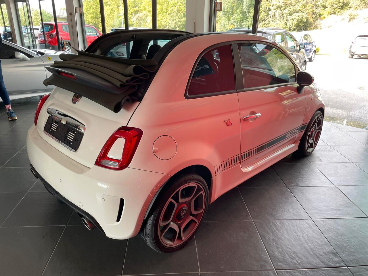 ABARTH 500C 1.4T-JET 140cv
