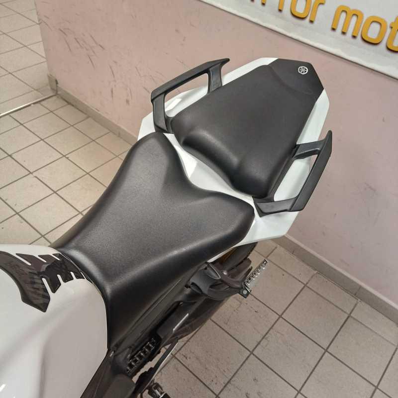 Yamaha Fazer 8 - 2015