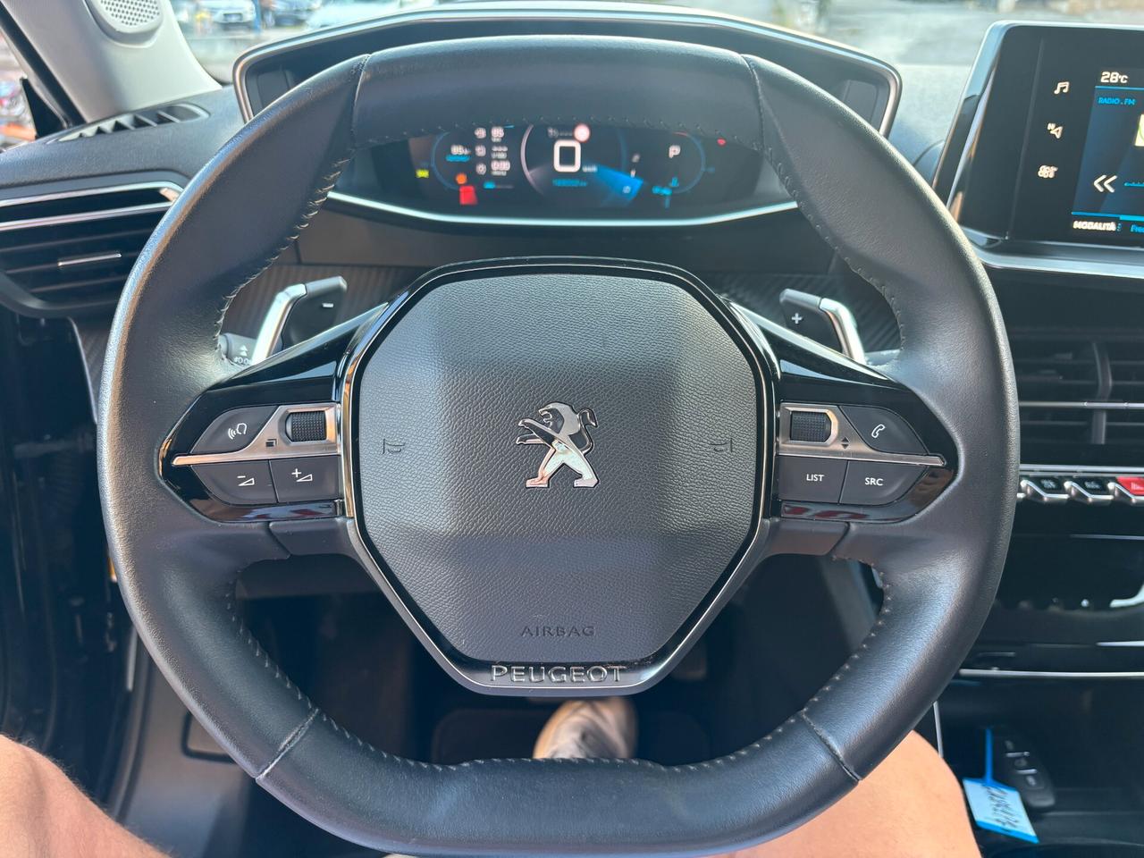 Peugeot 2008 BlueHDi 130 EAT8 Allure-2021