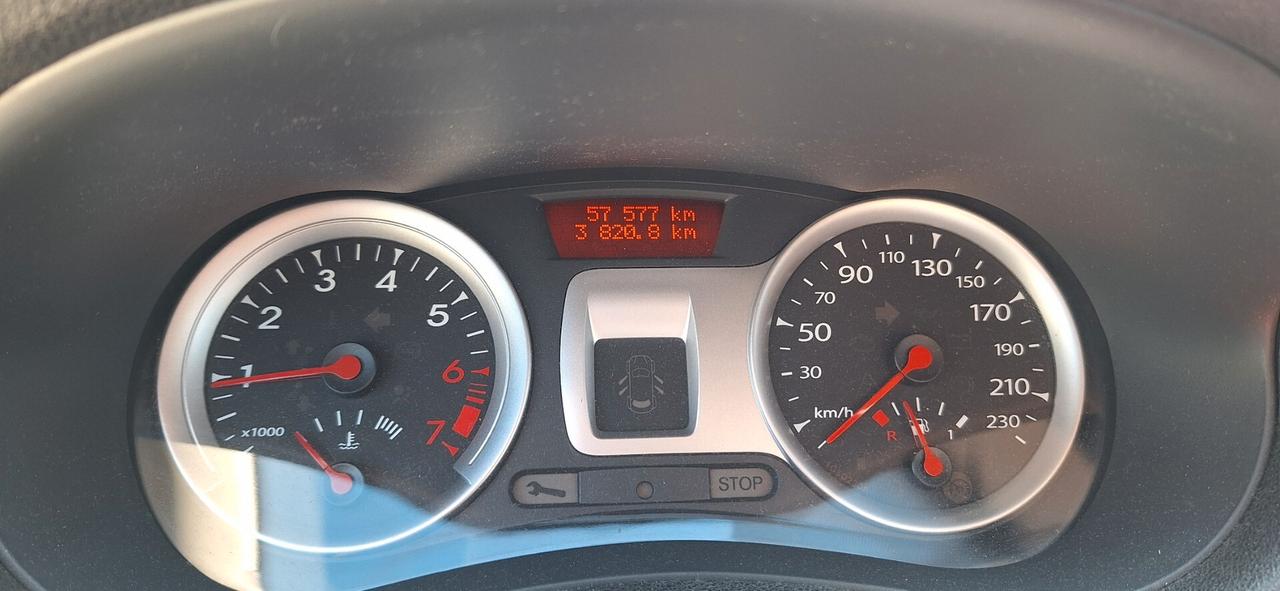 Renault Clio 1.2 16V 5 porte Dynamique