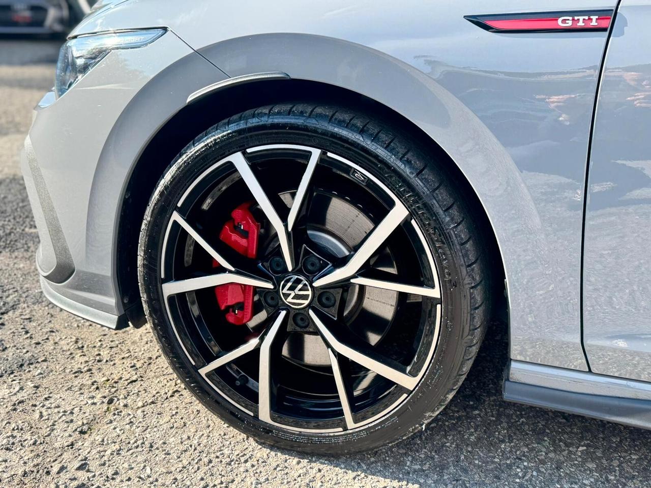 Volkswagen Golf 8 GTI 2.0 TSI DSG