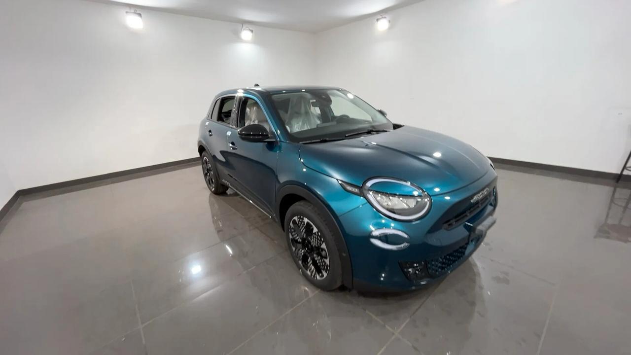 Fiat 600 Hybrid DCT MHEV La Prima