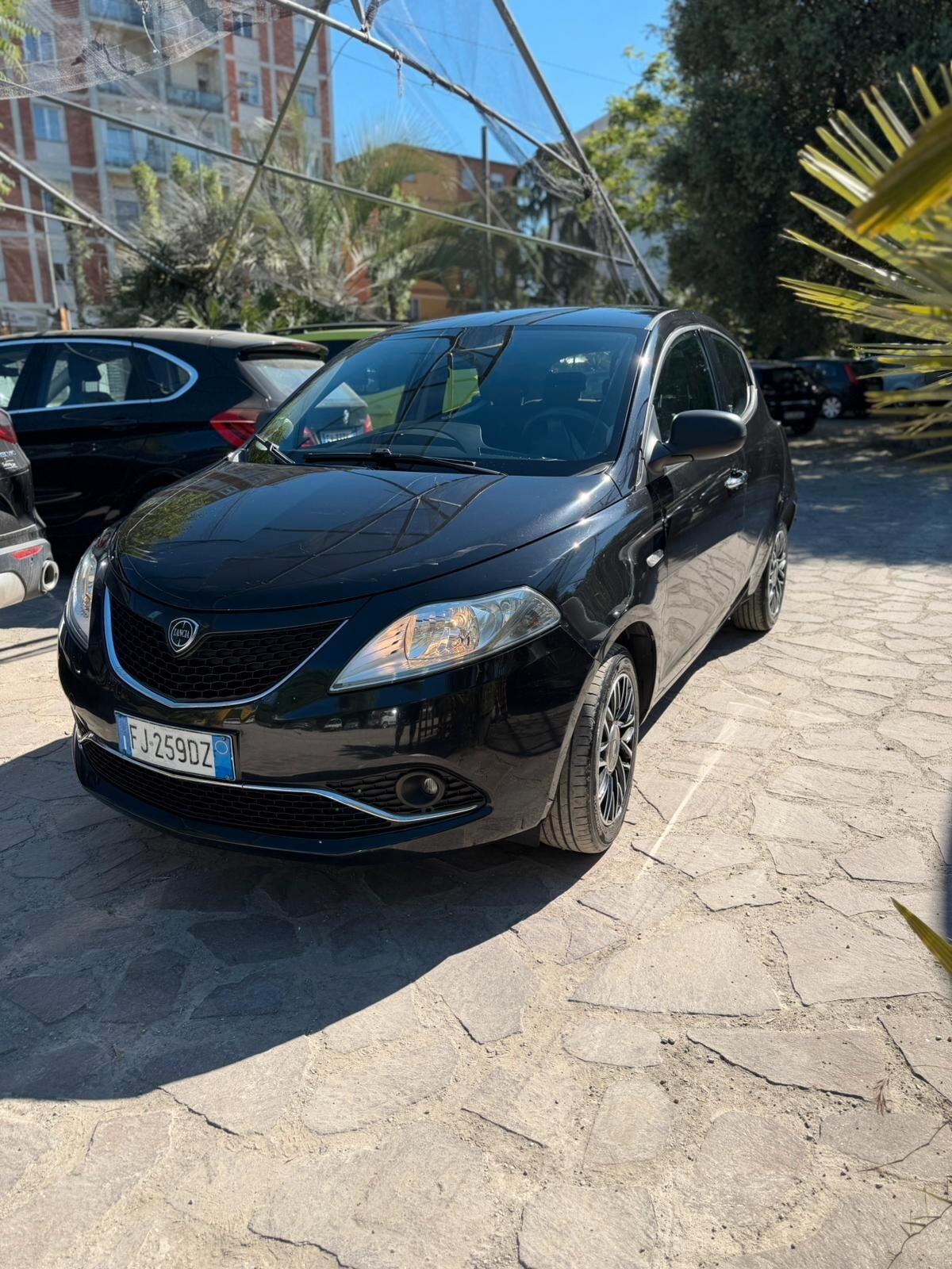Lancia Ypsilon 1.3 MJT 16V 95 CV 5 porte S&S Unyca
