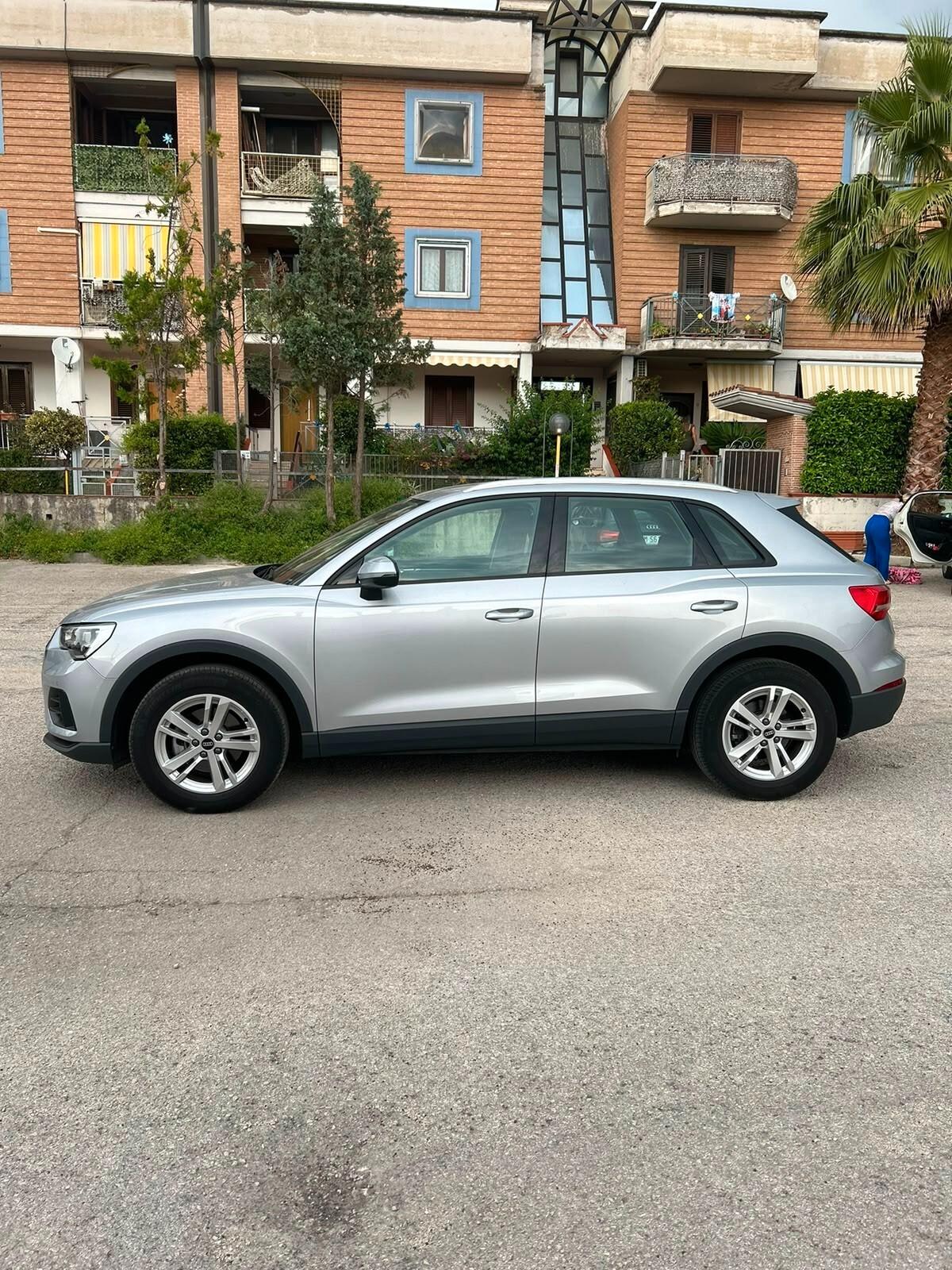 Audi Q3 35 TDI S tronic S-line edition
