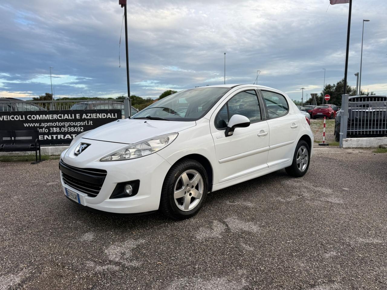 Peugeot 207 1.4 VTi 95CV 5p. Millesim 200