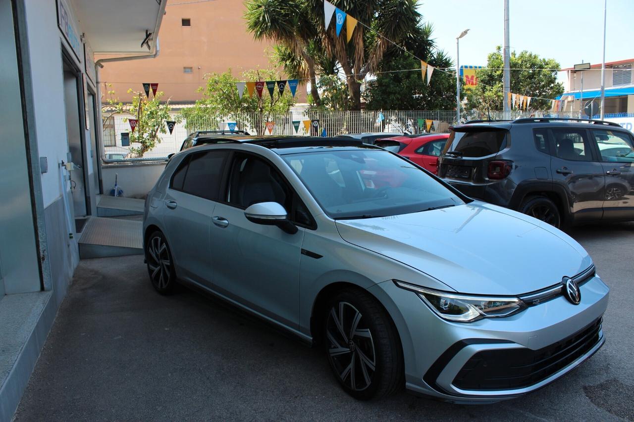 Volkswagen Golf 8 R LINE 2.0 TDI