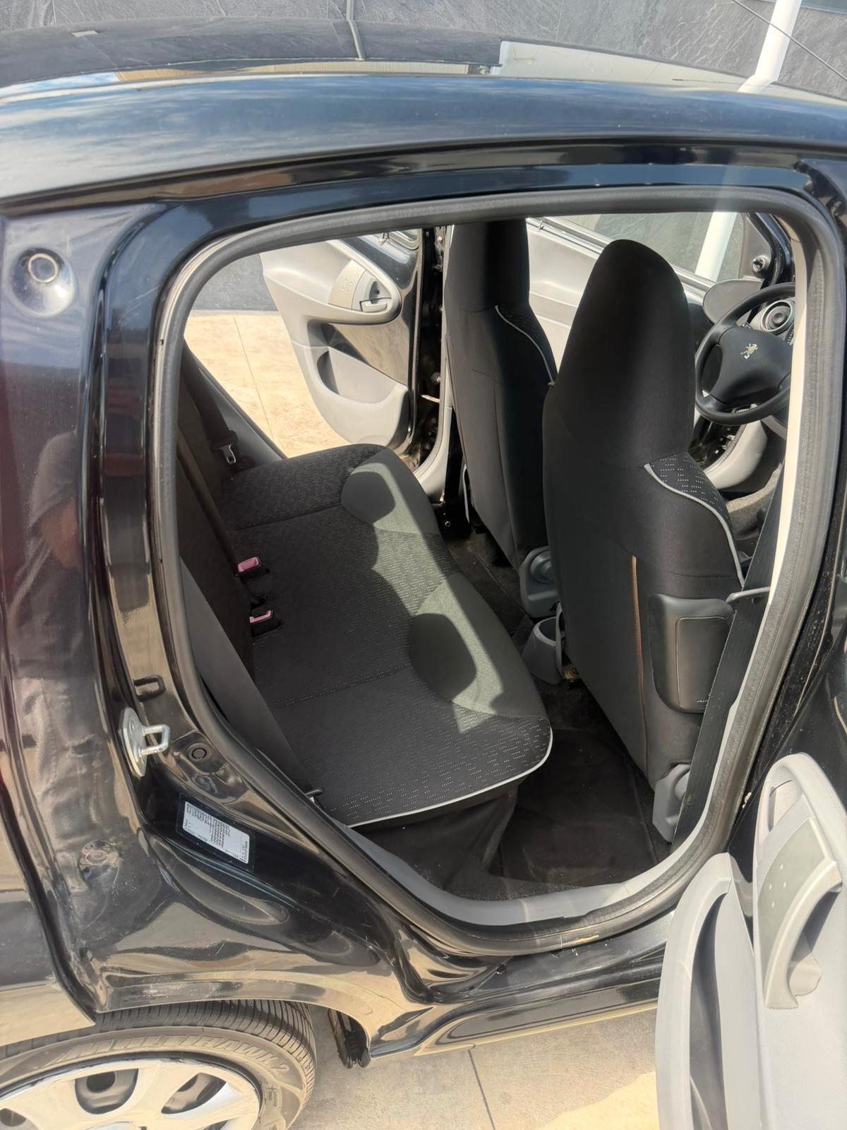 Peugeot 107 1.0 68CV 5p. Allure