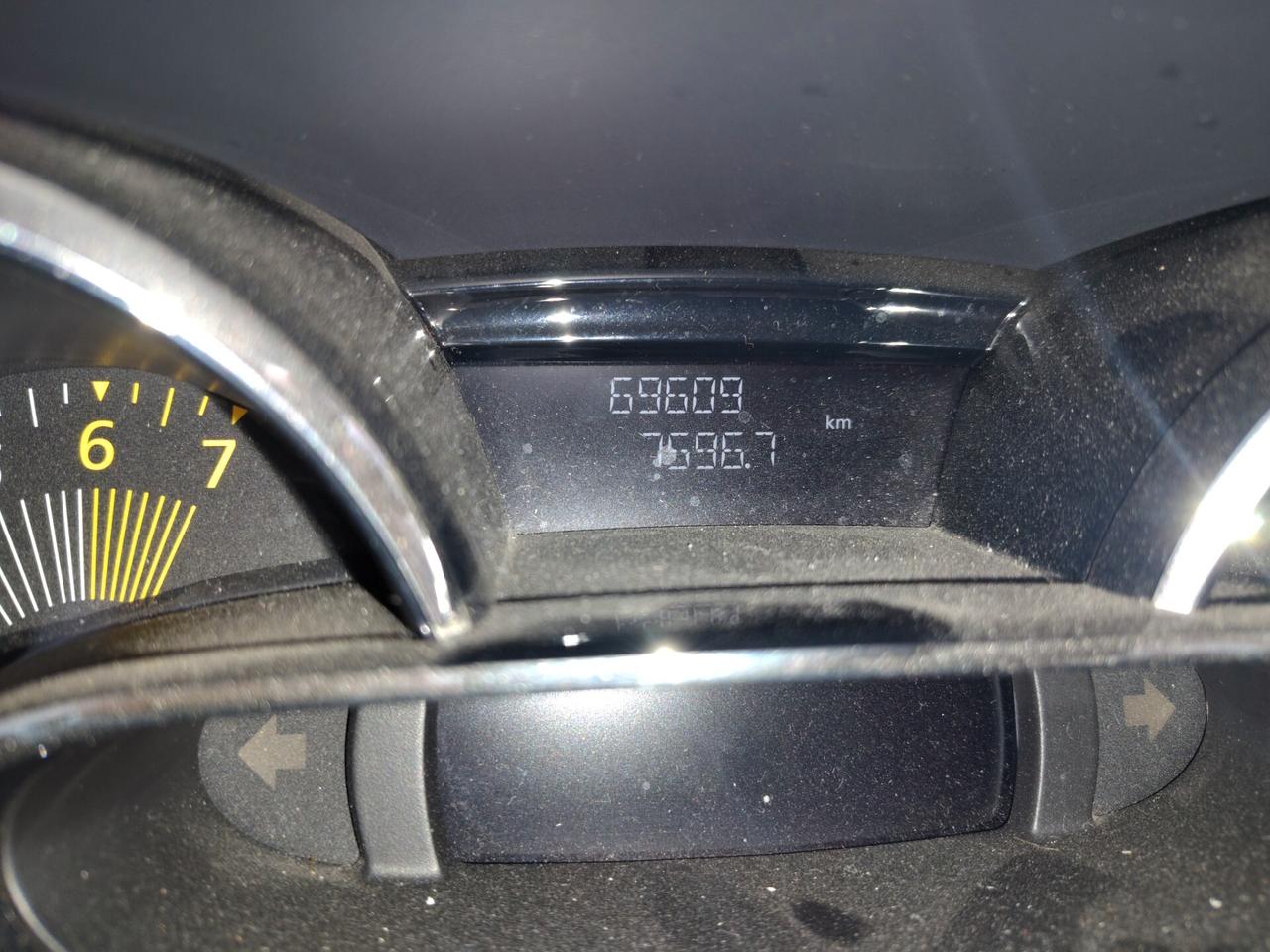 RENAULT Clio 1.2 GPL | Solo 69.000 km!