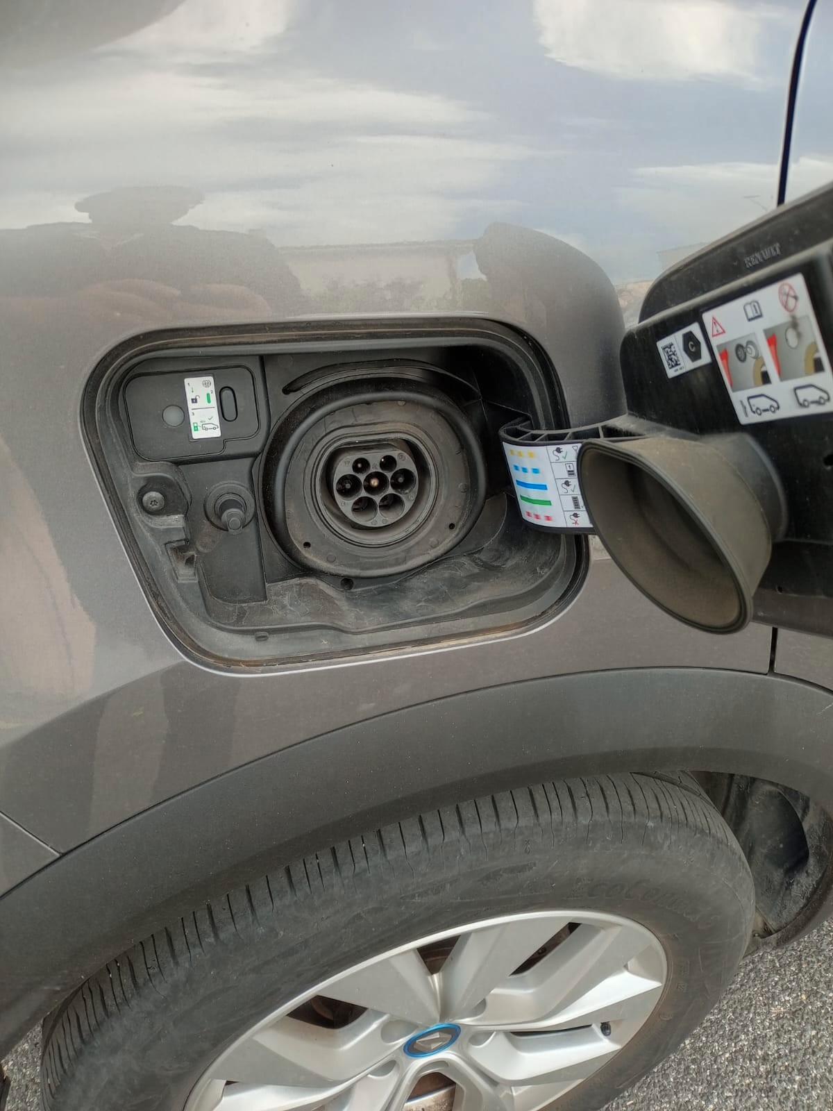 Renault Captur Mild Hybrid 140 CV Business