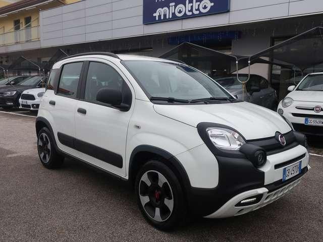 Fiat Panda Panda 1.0 hybrid City Cross s&s - Per Neopat.