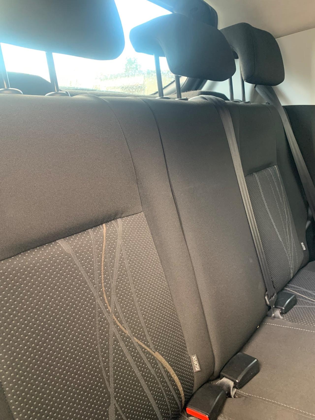 Peugeot 208 1.4 HDi 68 CV 5 porte Allure