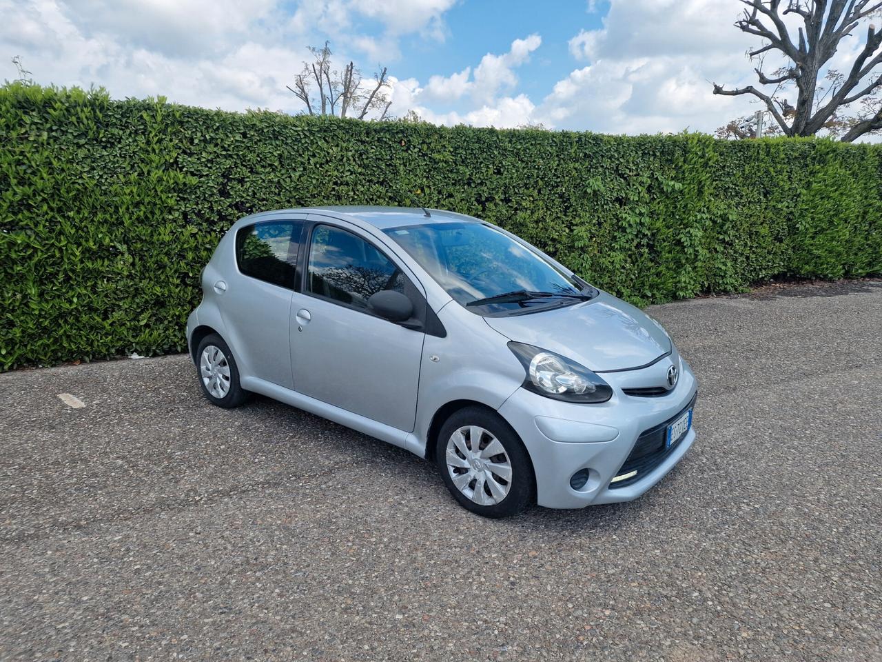 Toyota Aygo 1.0 69cv 5p 77000km
