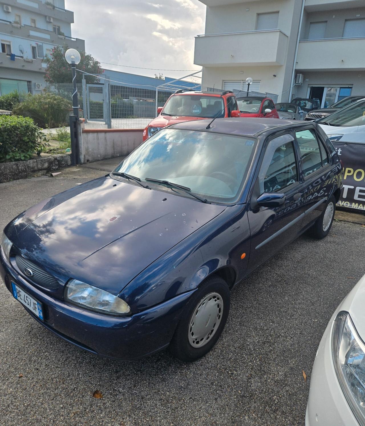Ford Fiesta 1.2i 16V cat 5 porte Techno