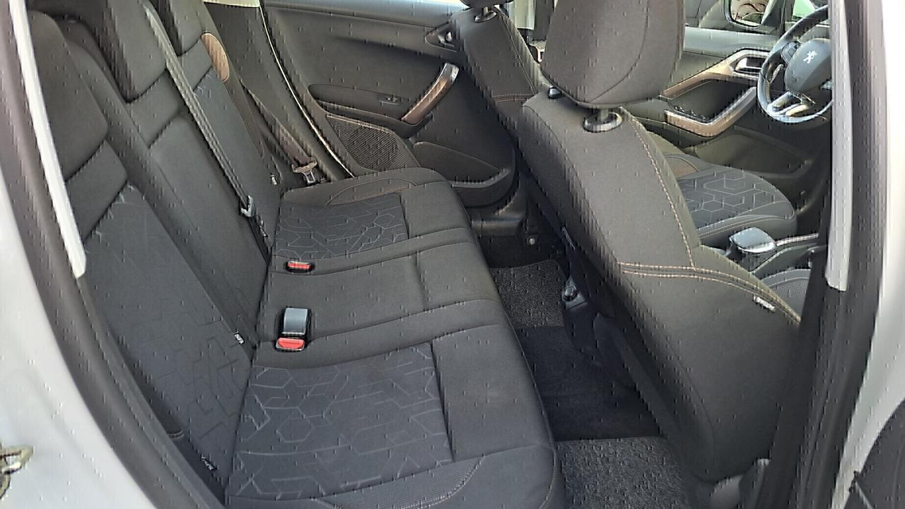 Peugeot 2008 1.2 Benzina PureTech 82.