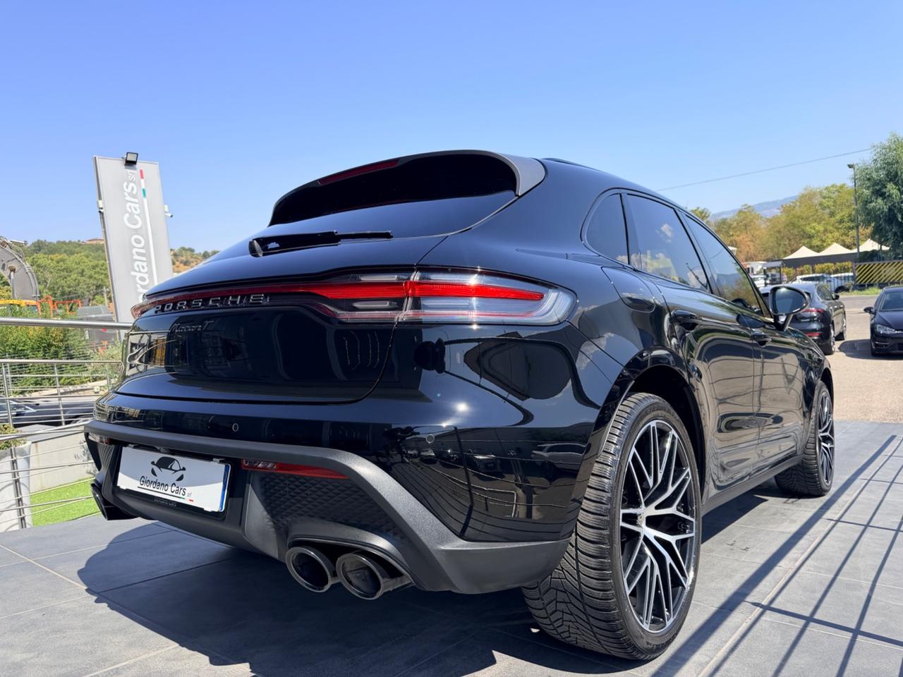Porsche Macan 2.0 T 265cv Full tetto apribile in garanzia totale